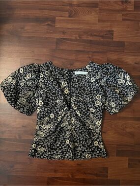 ASTR The Label Floral Puff-Sleeve Surplice V-Neck Peplum Blouse